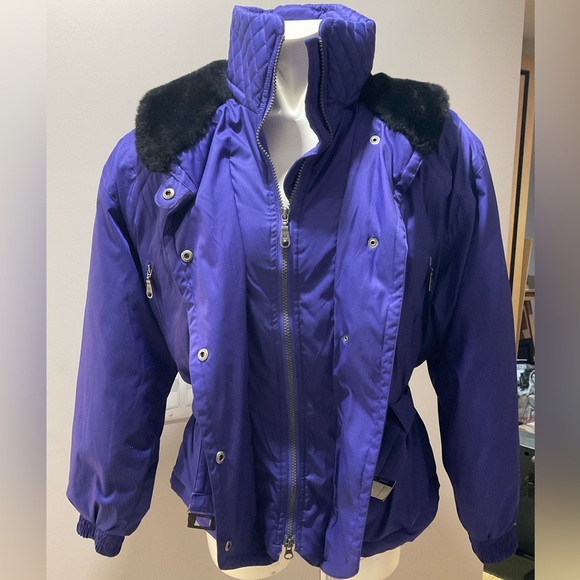 Ski jacket extraordinaire! - Picture 7 of 9